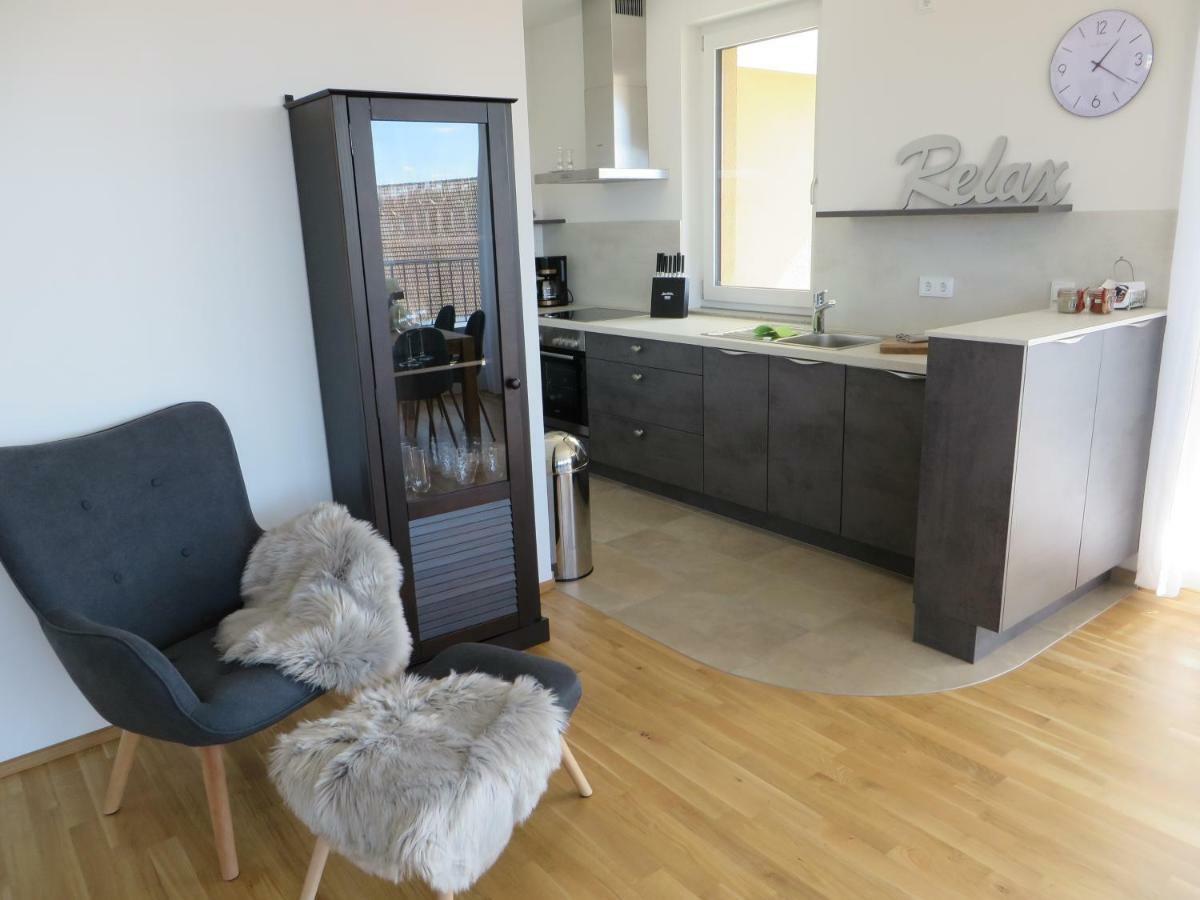 Bodensee Luxus Ferienwohnung Claudia 3 フリードリヒスハーフェン エクステリア 写真